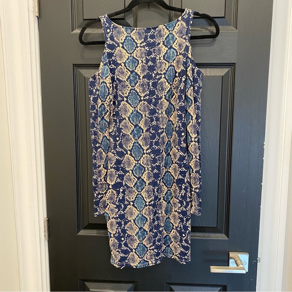 Guess off the shoulder dress snake print - Picture 6 of 6
